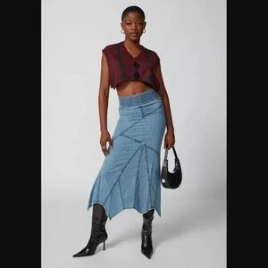 UO Urban Outfitters Evie Seamed Light Blue Denim Midi Skirt NWT Size XS Y2K